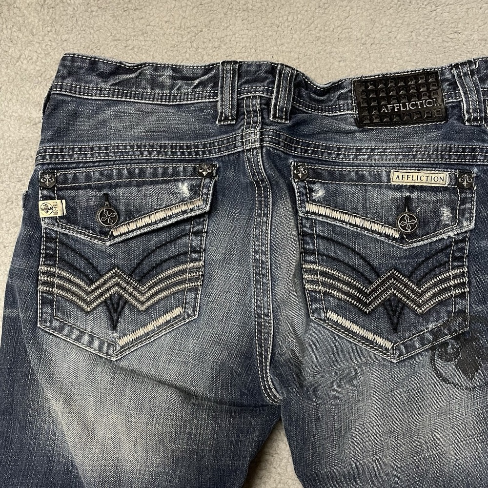 Affliction Cooper Relaxed Boot Jeans Mens 33x32 Blue Distressed Typhoon Wash - Picture 13 of 15